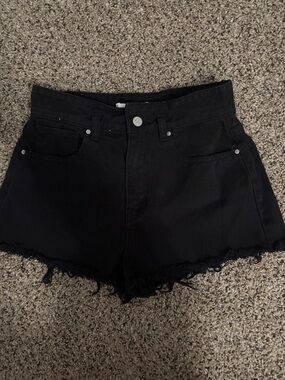 PacSun Black High-Rise Denim Mom Shorts Size 26